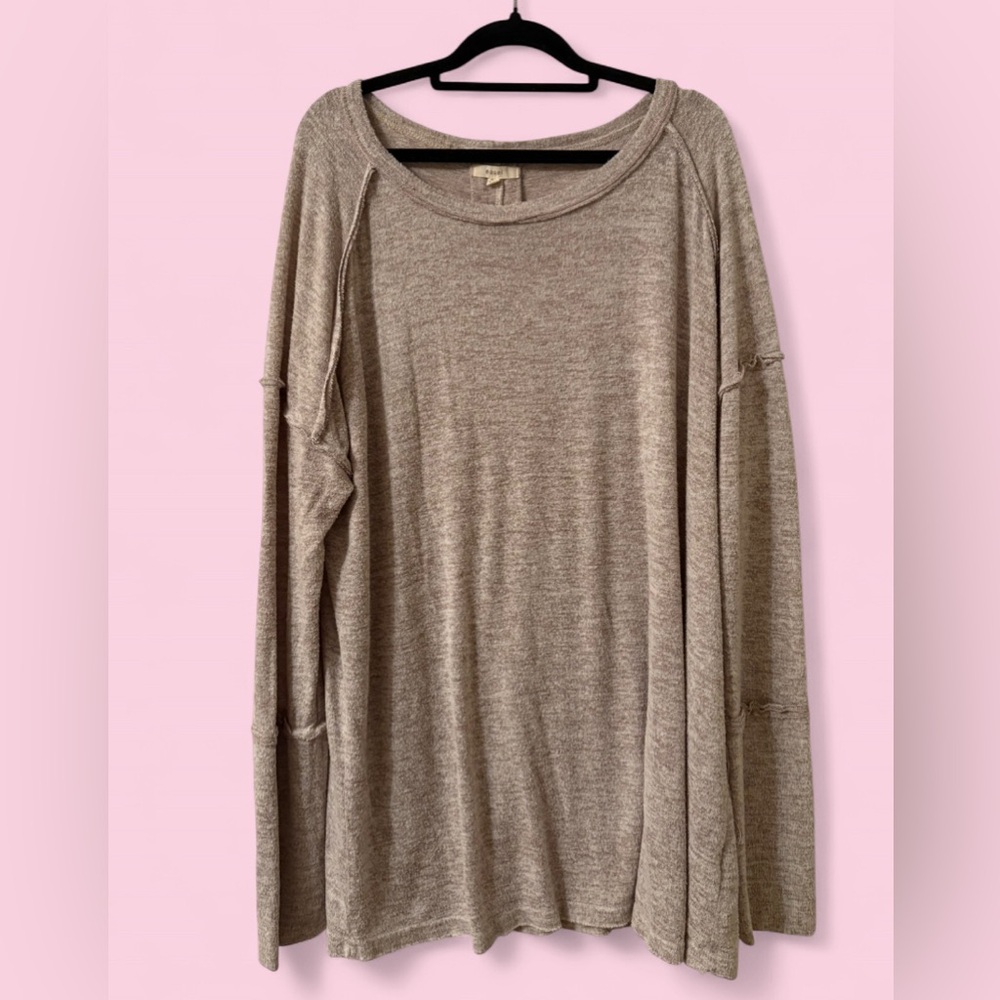 easel Long Sleeve Top in Heather Taupe